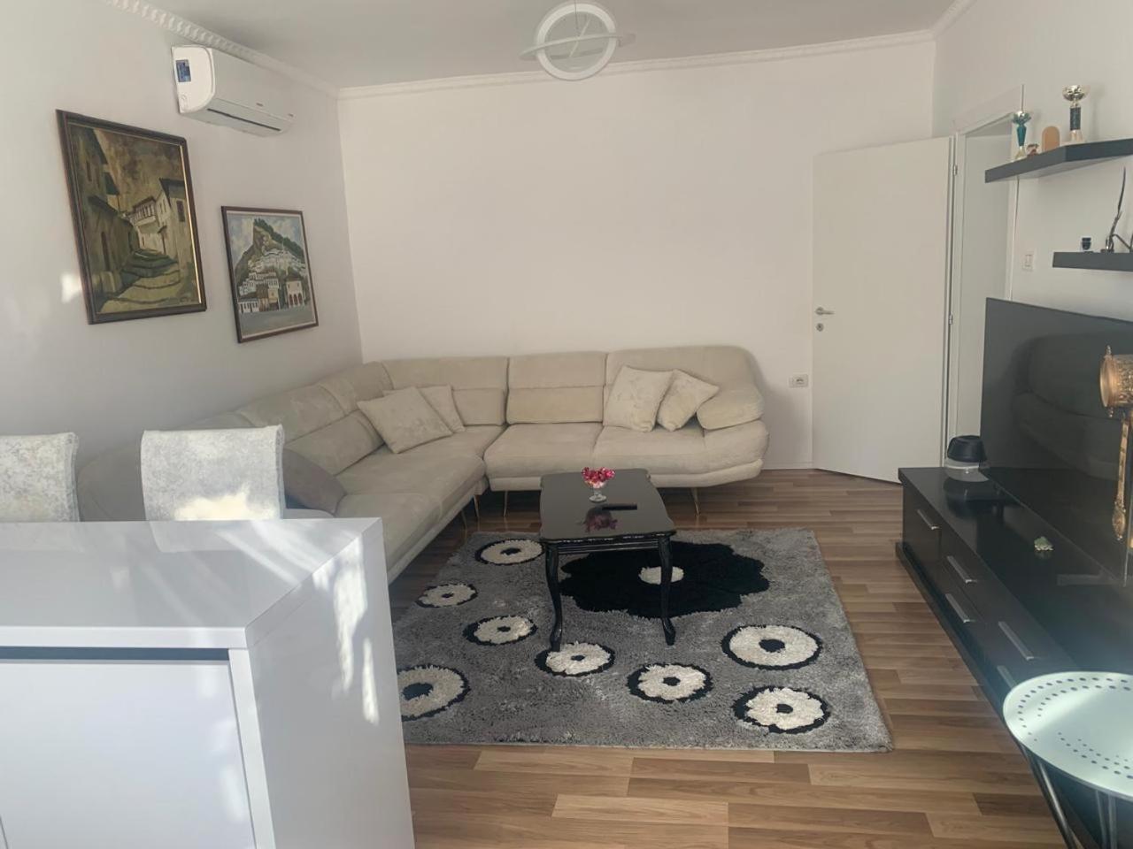 Flat In Berat'S Center Daire Dış mekan fotoğraf