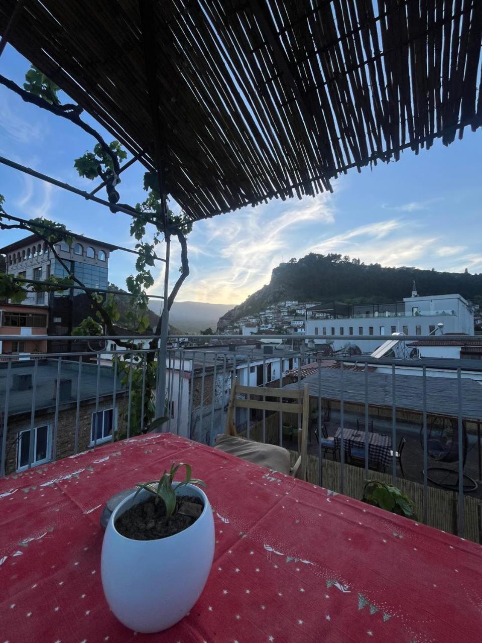 Flat In Berat'S Center Daire Dış mekan fotoğraf